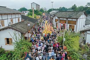 队记：克拉克斯顿与芬尼-史密斯今日均将迎来复出！